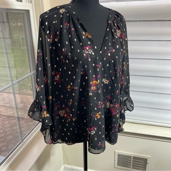 Vince Camuto Women’s Metallic Floral Print top Blouse L wear to work ruffle - Picture 2 of 7